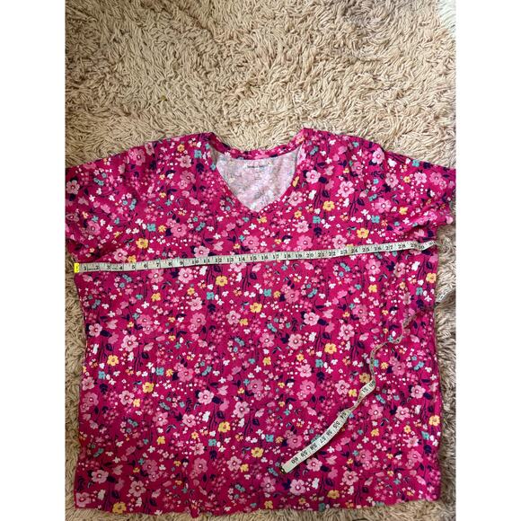 Woman Within VNeck raspberry sorbet floral size 3x 30/32
NWOT - Picture 7 of 7